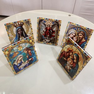 Wholesales Glossy Finished 3D Embossed Themed Ceramic Nativity Scene Religious Ornament With Golden Printing